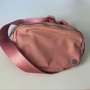 NWOT Lululemon Belt Bag